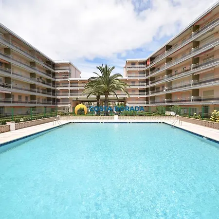 Pineda I Pool Апартаменты *